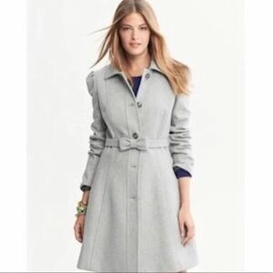 Banana Republic Light Gray Wool Winter Coat, Size Medium